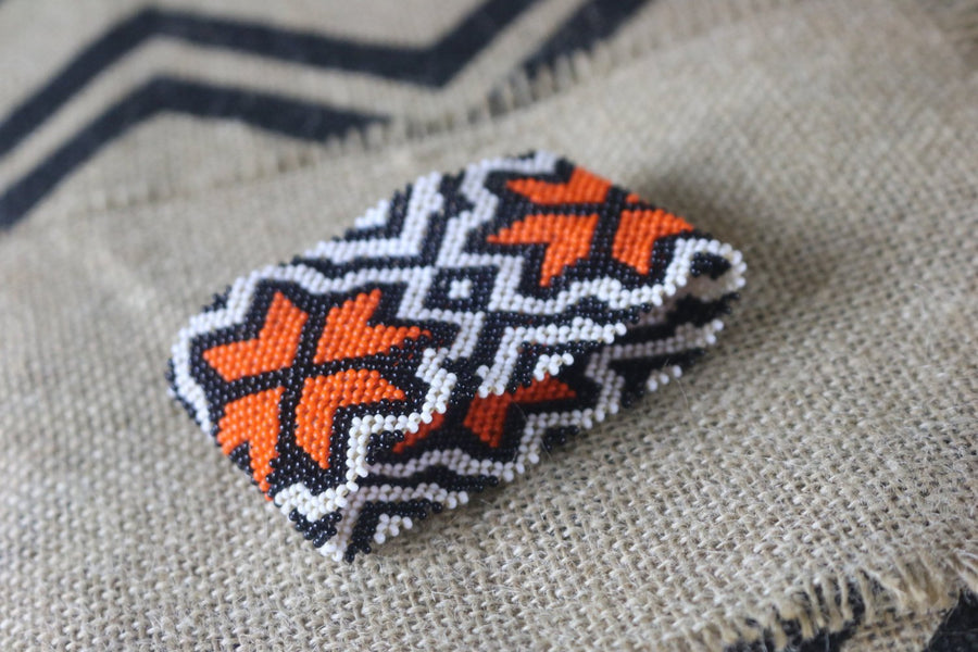 Art# K78  3+ inch Original Kayapo Traditional Peyote stitch Beaded Bracelet from Brazil.