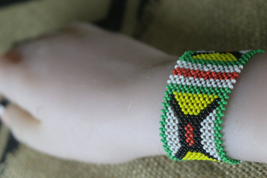 Art# K82 2.5+ inch Original Kayapo Traditional Peyote stitch Beaded Bracelet from Brazil.