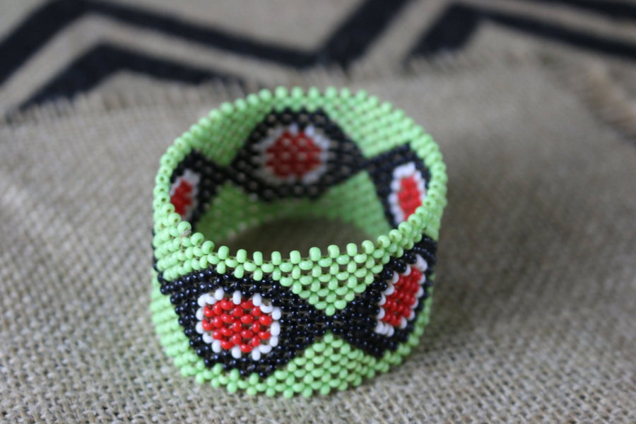 Art# K94  3.5 inch Original Kayapo Traditional Peyote stitch Beaded Bracelet from Brazil.