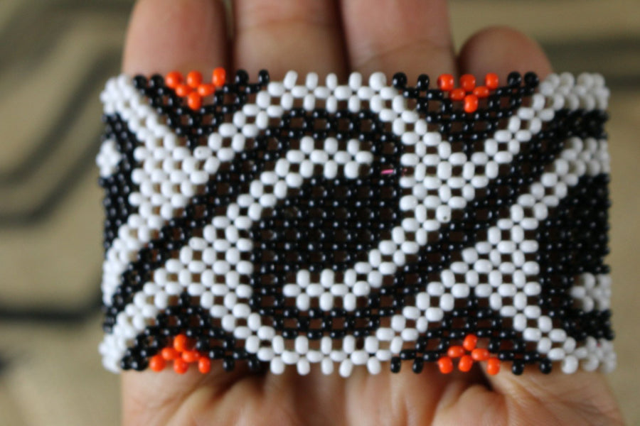 Art# K95  3.5 inch Original Kayapo Traditional Peyote stitch Beaded Bracelet from Brazil.