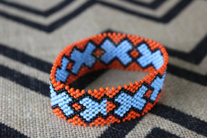 Art# K124  4+ inch Original Kayapo Traditional Peyote stitch Beaded Bracelet from Brazil.