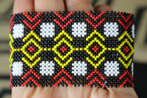 Art# K131  3+ inch. Original Kayapo Traditional Peyote stitch Beaded Bracelet from Brazil.