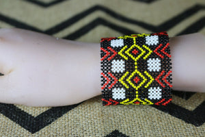 Art# K131  3+ inch. Original Kayapo Traditional Peyote stitch Beaded Bracelet from Brazil.