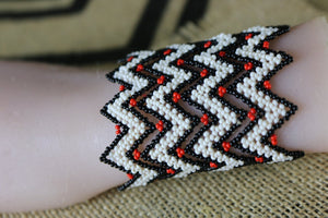 Art# K138  Original Kayapo Traditional Peyote stitch Beaded Bracelet from Brazil.