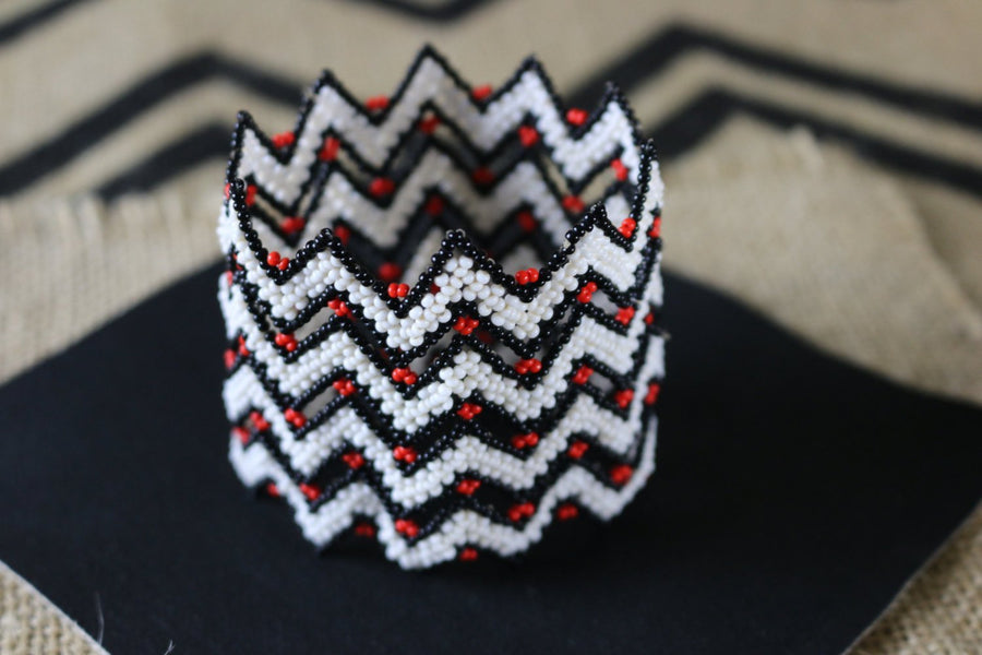 Art# K138  Original Kayapo Traditional Peyote stitch Beaded Bracelet from Brazil.