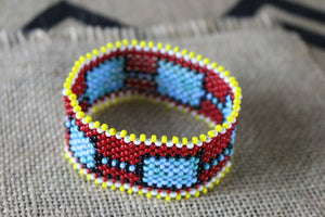Art# K154  3.5+ inch Original Kayapo Traditional Peyote stitch Beaded Bracelet from Brazil.