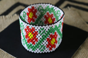 Art# K170  4 inch Original Kayapo Traditional Peyote stitch Beaded Bracelet from Brazil.