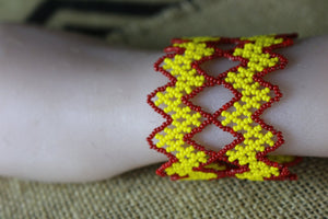 Art# K172 3 inch Original Kayapo Traditional Peyote stitch Beaded Bracelet from Brazil.