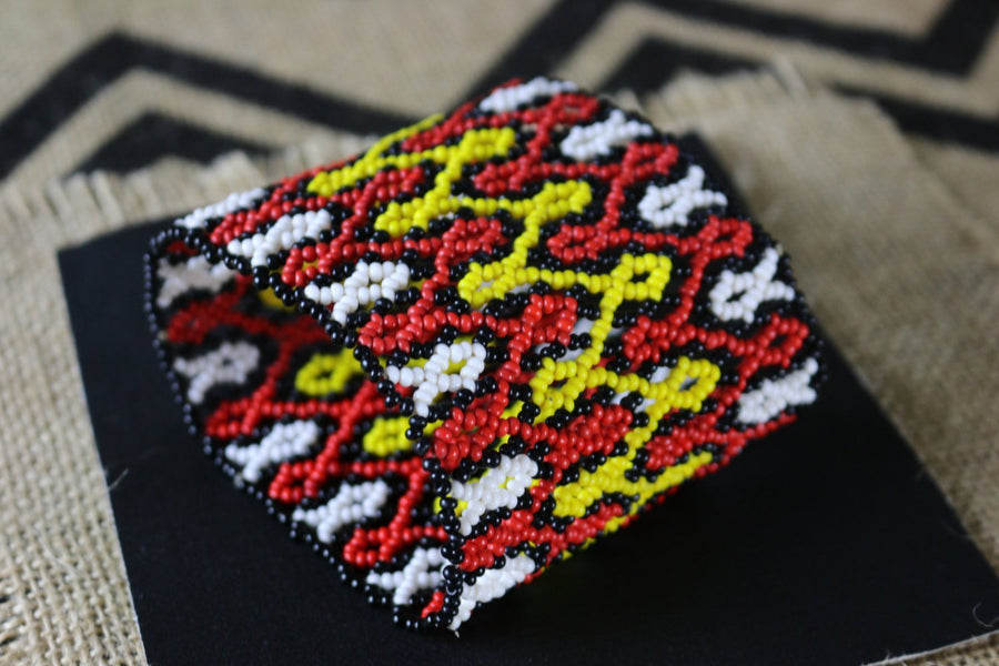 Art# K184  3.5+ inch. Original Kayapo Traditional Peyote stitch Beaded Bracelet from Brazil.