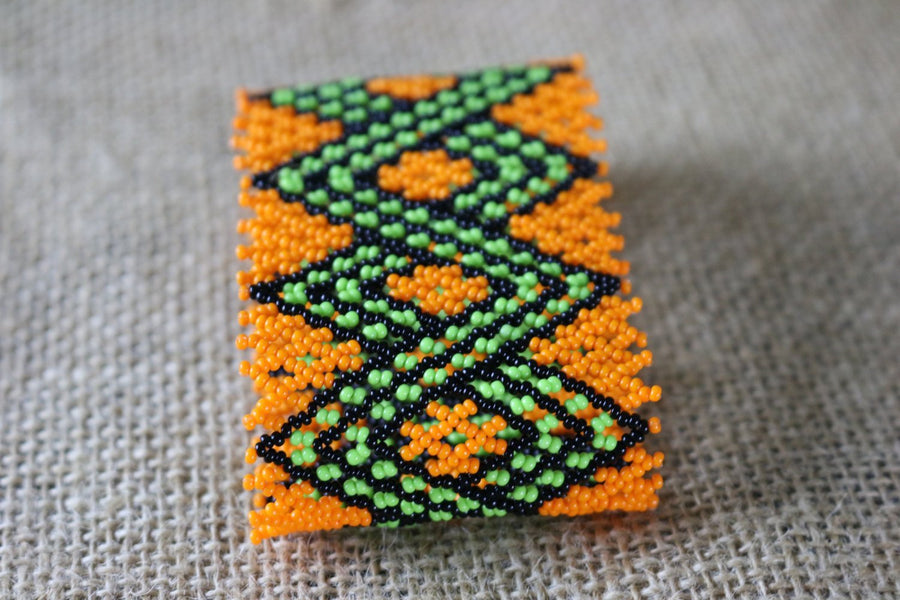 Art# K188  3+inch. Original Kayapo Traditional Peyote stitch Beaded Bracelet from Brazil.