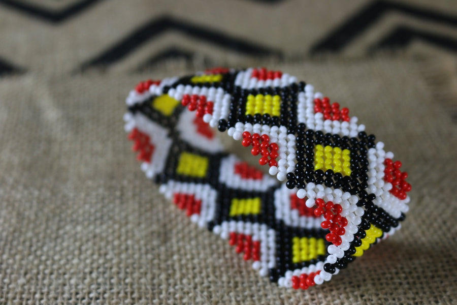 Art# K209  4+ inch. Original Kayapo Traditional Peyote stitch Beaded Bracelet from Brazil.