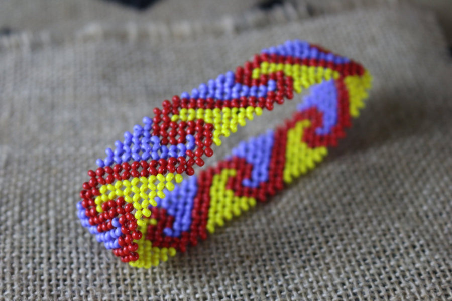 Art# K211  4+ inch. Original Kayapo Traditional Peyote stitch Beaded Bracelet from Brazil.