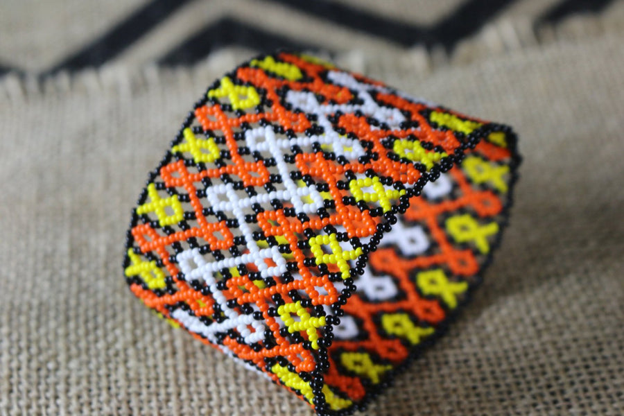 Art# K244  3+ inch. Original Kayapo Traditional Peyote stitch Beaded Bracelet from Brazil.