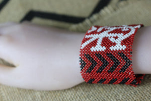 Art# K246  3.5+ inch. Original Kayapo Traditional Peyote stitch Beaded Bracelet from Brazil.