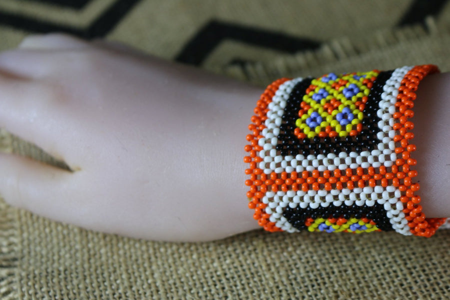 Art# K252  4.5+ inch. Original Kayapo Traditional Peyote stitch Beaded Bracelet from Brazil.