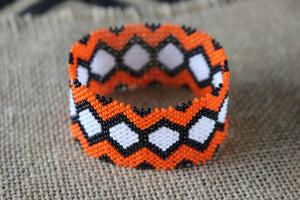 Art# K258 3.5 inch. Original Kayapo Traditional Peyote stitch Beaded Bracelet from Brazil.