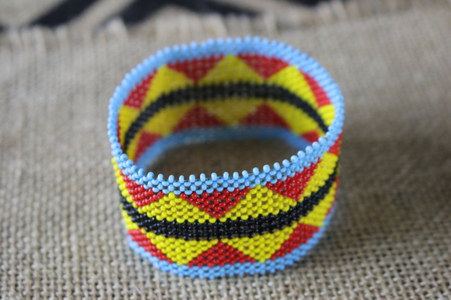 Art# K262  3.5 inch. Original Kayapo Traditional Peyote stitch Beaded Bracelet from Brazil.