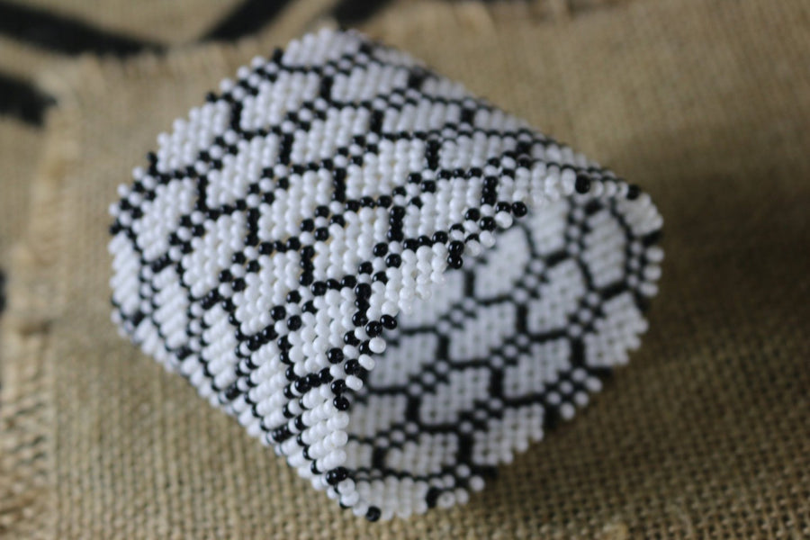 Art# K264  3.5+ inch. Original Kayapo Traditional Peyote stitch Beaded Bracelet from Brazil.