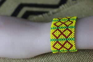 Art# K265  3+ inch. Original Kayapo Traditional Peyote stitch Beaded Bracelet from Brazil.