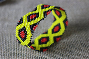 Art# K274  3+ inch. Original Kayapo Traditional Peyote stitch Beaded Bracelet from Brazil.