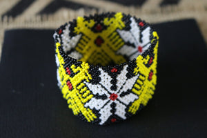 Art# K280  3+ inch. Original Kayapo Traditional Peyote stitch Beaded Bracelet from Brazil.