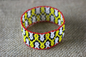 Art# K281  3+ inch. Original Kayapo Traditional Peyote stitch Beaded Bracelet from Brazil.