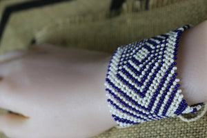 Art# K285  3+ inch. Original Kayapo Traditional Peyote stitch Beaded Bracelet from Brazil.