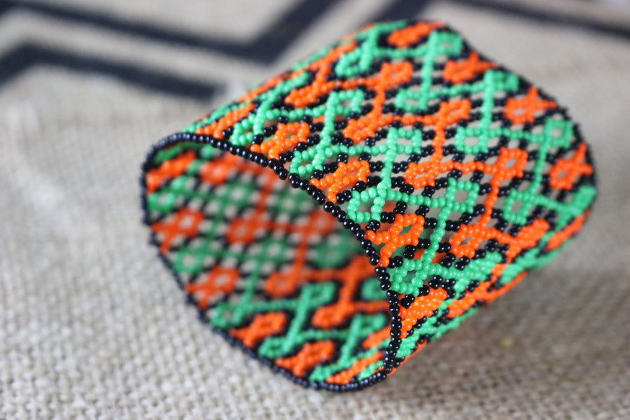 Art# K295  3+ inch. Original Kayapo Traditional Peyote stitch Beaded Bracelet from Brazil.