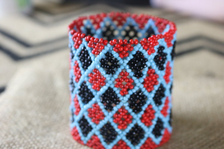 Art# K297  3+ inch. Original Kayapo Traditional Peyote stitch Beaded Bracelet from Brazil.