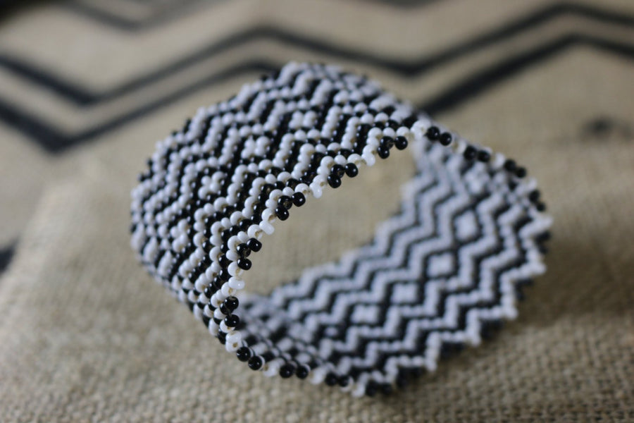 Art# K300  3.5+  inch. Original Kayapo Traditional Peyote stitch Beaded Bracelet from Brazil.