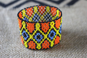 Art# K321  3 inch. Original Kayapo Traditional Peyote stitch Beaded Bracelet from Brazil