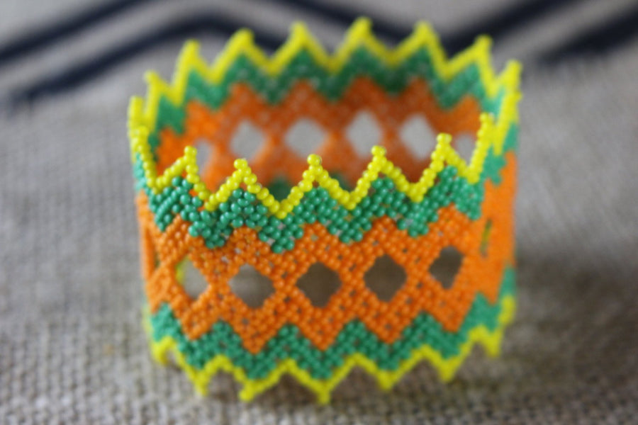 Art# K326  3+ inch. Original Kayapo Traditional Peyote stitch Beaded Bracelet from Brazil