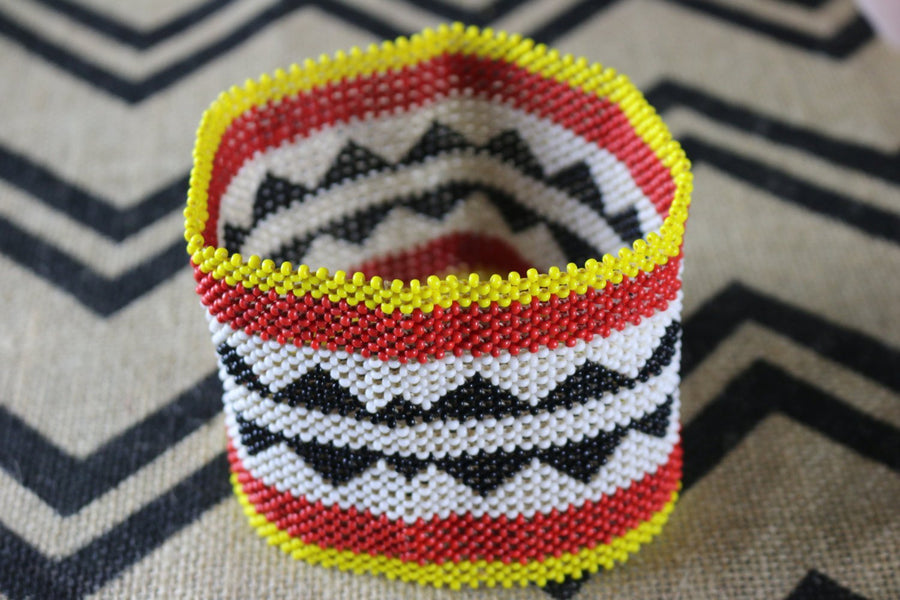 Art# K333  6 inch. Original Kayapo Traditional Peyote stitch Beaded Bracelet from Brazil