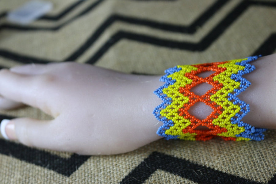 Art# K345  3+ inch. Original Kayapo Traditional Peyote stitch Beaded Bracelet from Brazil