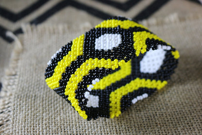Art# K355  4 inch. Original Kayapo Traditional Peyote stitch Beaded Bracelet from Brazil
