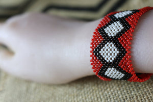 Art# K357  4 inch. Original Kayapo Traditional Peyote stitch Beaded Bracelet from Brazil