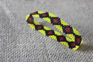 Art# K371  3.5  inch. Original Kayapo Traditional Peyote stitch Beaded Bracelet from Brazil