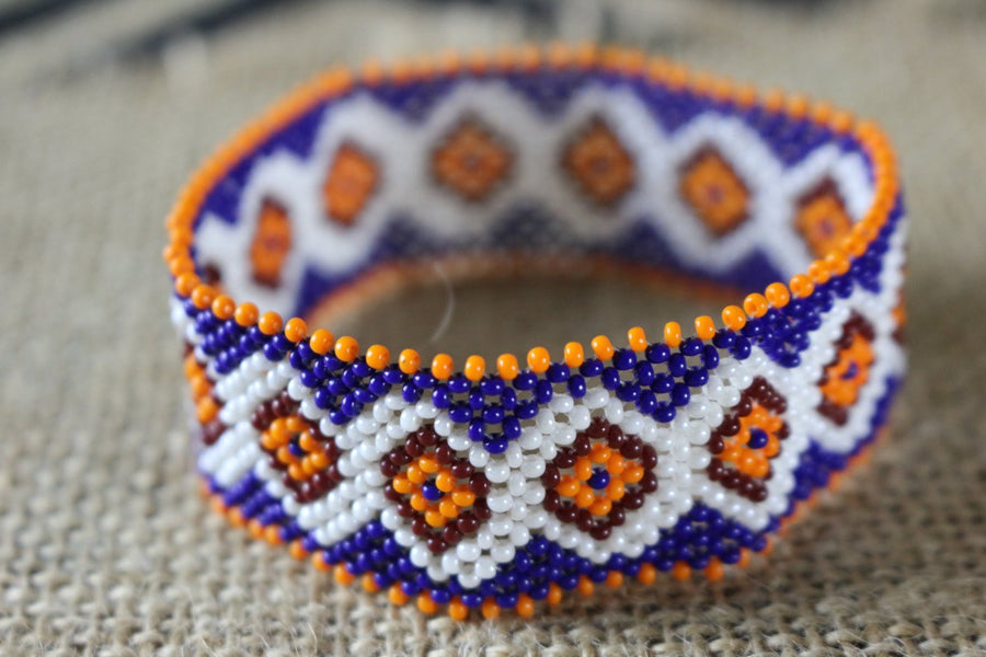 Art# K383  3+ inch. Original Kayapo Traditional Peyote stitch Beaded Bracelet from Brazil