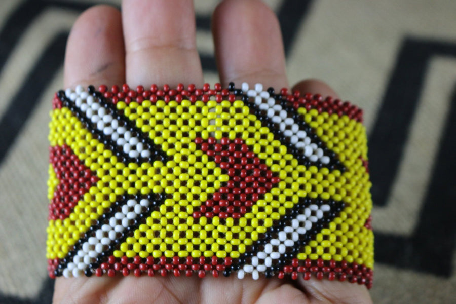 Art# K386  3.5 inch. Original Kayapo Traditional Peyote stitch Beaded Bracelet from Brazil