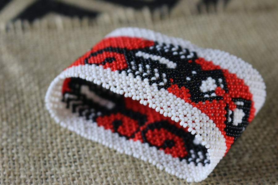 Art#  K389 3.5+ inch. Original Kayapo Traditional Peyote stitch Beaded Bracelet from Brazil