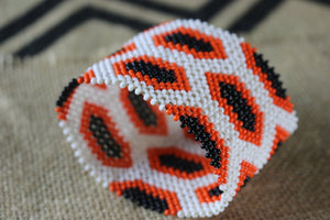 Art# K391- 3.5+ inch. Original Kayapo Traditional Peyote stitch Beaded Bracelet from Brazil