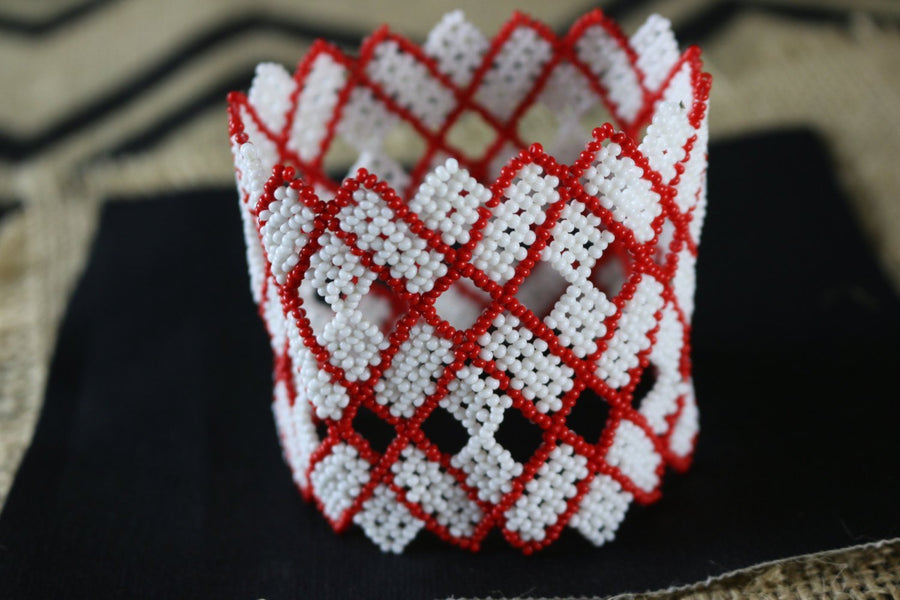 Art# K398  3.5 inch. Original Kayapo Traditional Peyote stitch Beaded Bracelet from Brazil