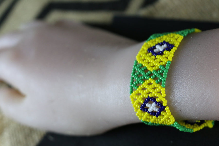 Art# K399  3.5 inch. Original Kayapo Traditional Peyote stitch Beaded Bracelet from Brazil