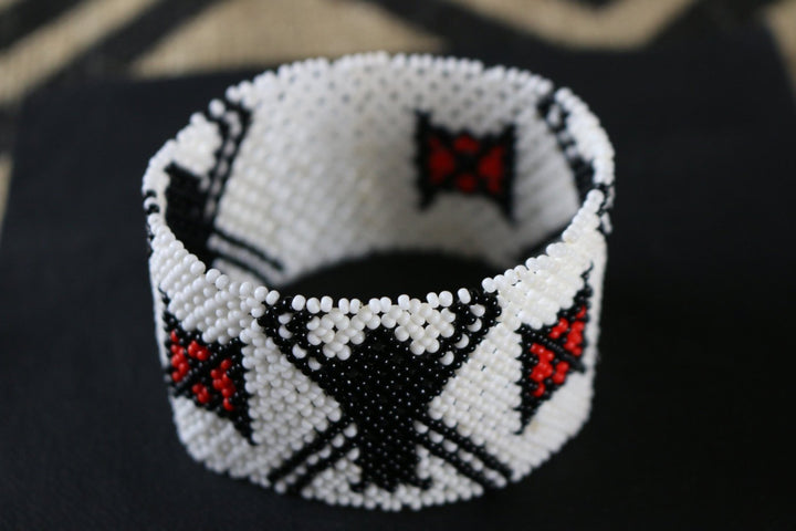 Art# K403  3+ inch. Original Kayapo Traditional Peyote stitch Beaded Bracelet from Brazil