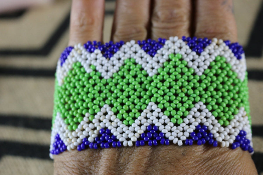 Art# K404  4 inch. Original Kayapo Traditional Peyote stitch Beaded Bracelet from Brazil