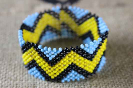 Art# K410  3+ inch. Original Kayapo Traditional Peyote stitch Beaded Bracelet from Brazil ITEM# K410