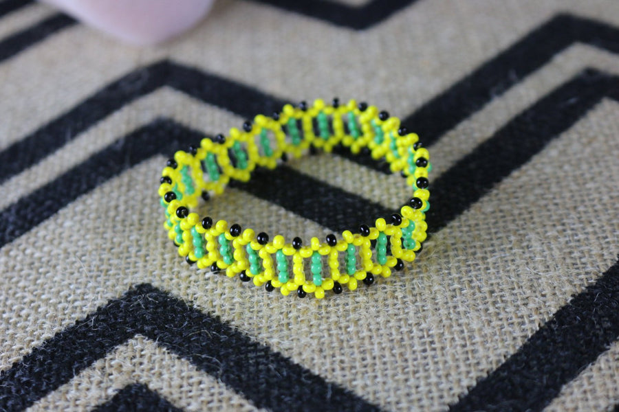 Art# K421  3+ inch. Original Kayapo Traditional Peyote stitch Beaded Bracelet from Brazil