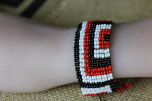 Art# K429  3+ inch. Original Kayapo Traditional Peyote stitch Beaded Bracelet from Brazil